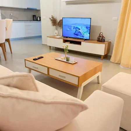 Odore Di Mare Apartments Sarande Exterior photo
