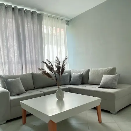 Odore Di Mare Apartments Sarande Exterior photo