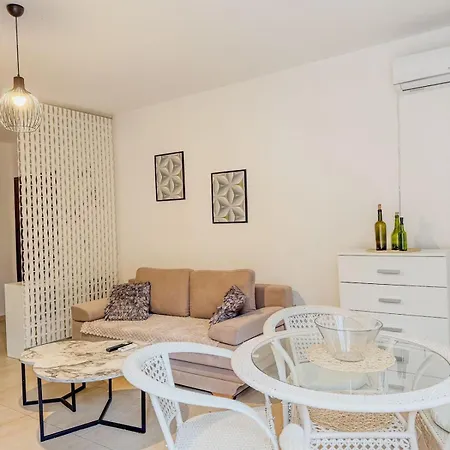 Odore Di Mare Apartments Sarande Exterior photo
